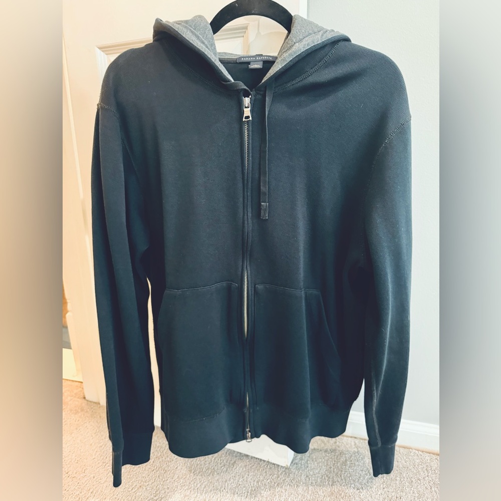 Men's Banana Republic Hoodie in Gray & Black, size L